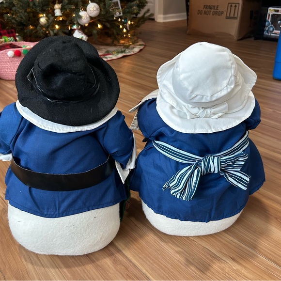 Snowmen Holiday Decor Pair of Man and Women - Picture 2 of 2